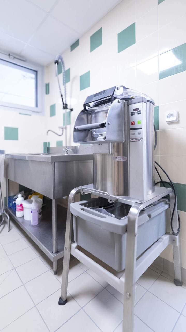 Lave-vaisselle professionnel Cours